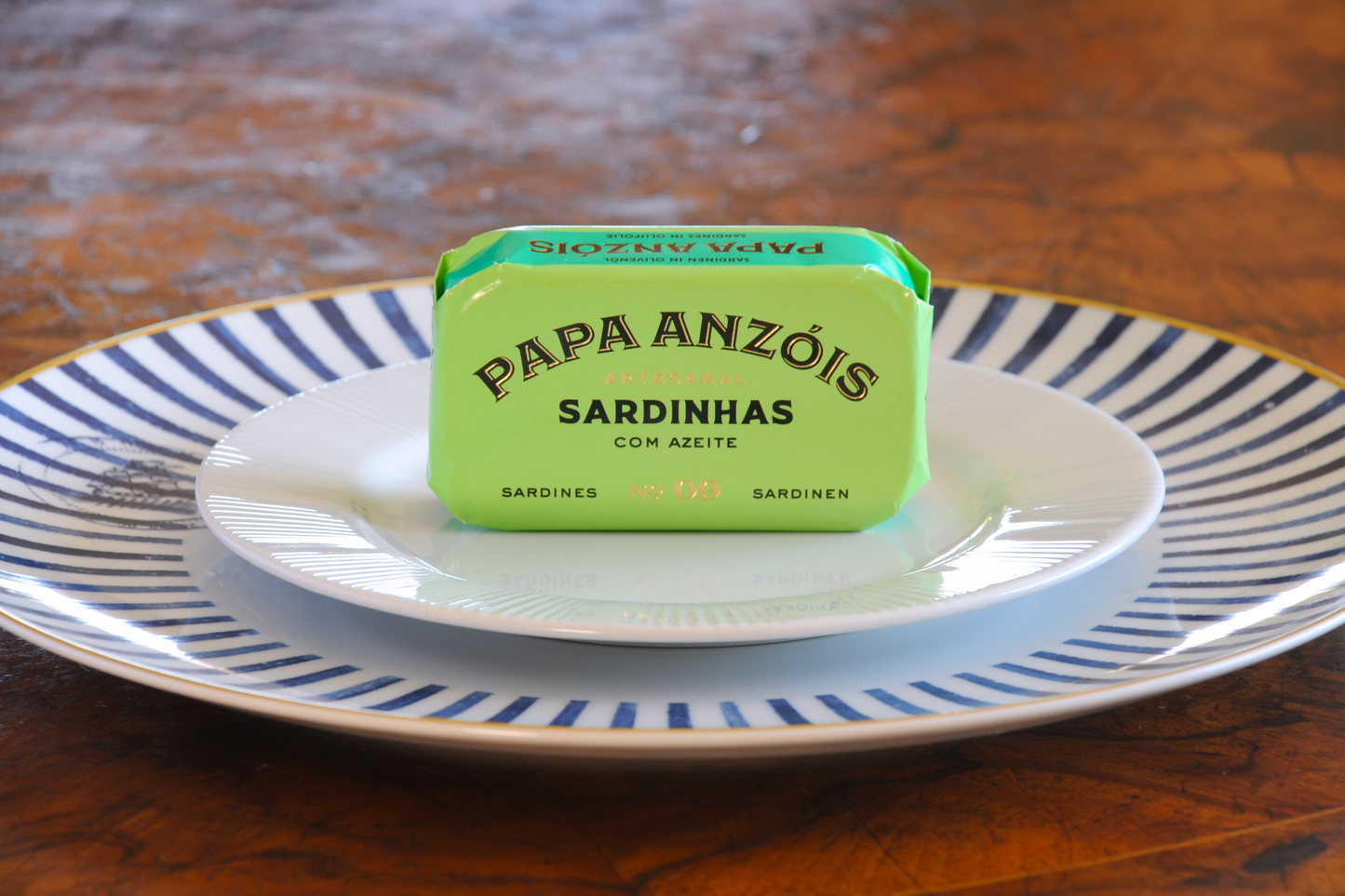  Papa Anzóis artisan sardine tin from Parchal, Algarve, plated whole.